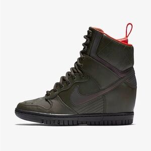 Nike Woman DUNK SKY HI 2.0 SNEAKERBOOT Sequoia Green Size: 5.5